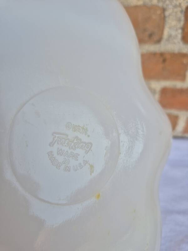 Opaline serving dish for King