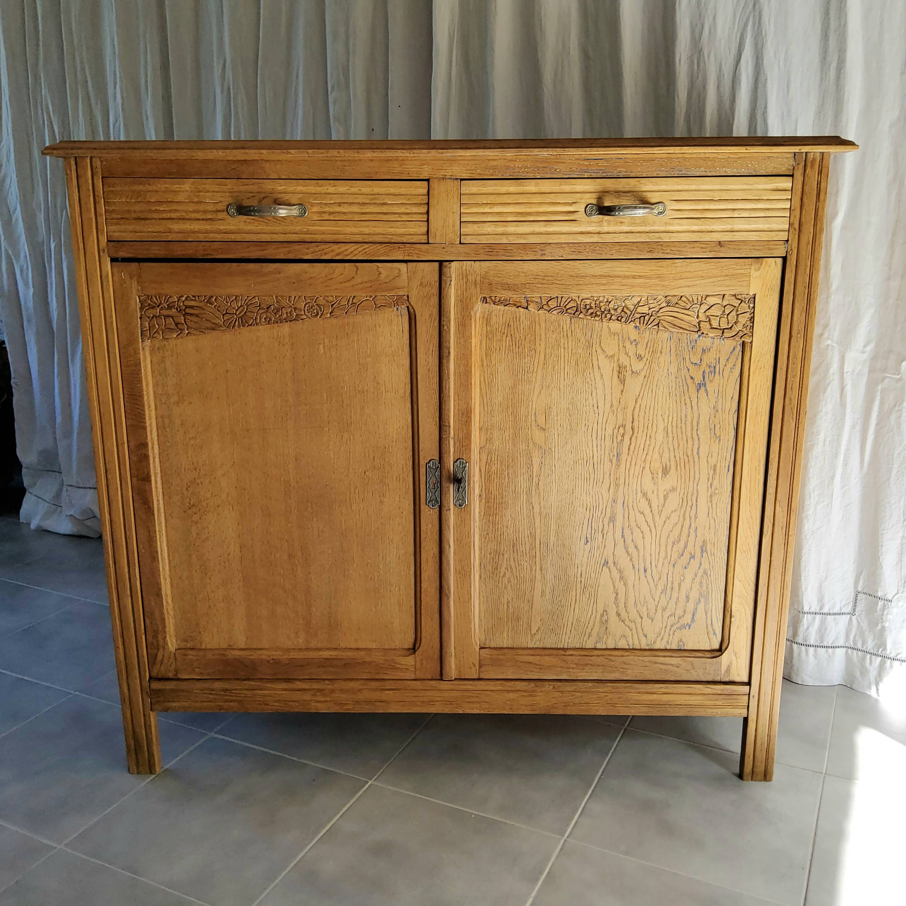 Buffet parisien art déco