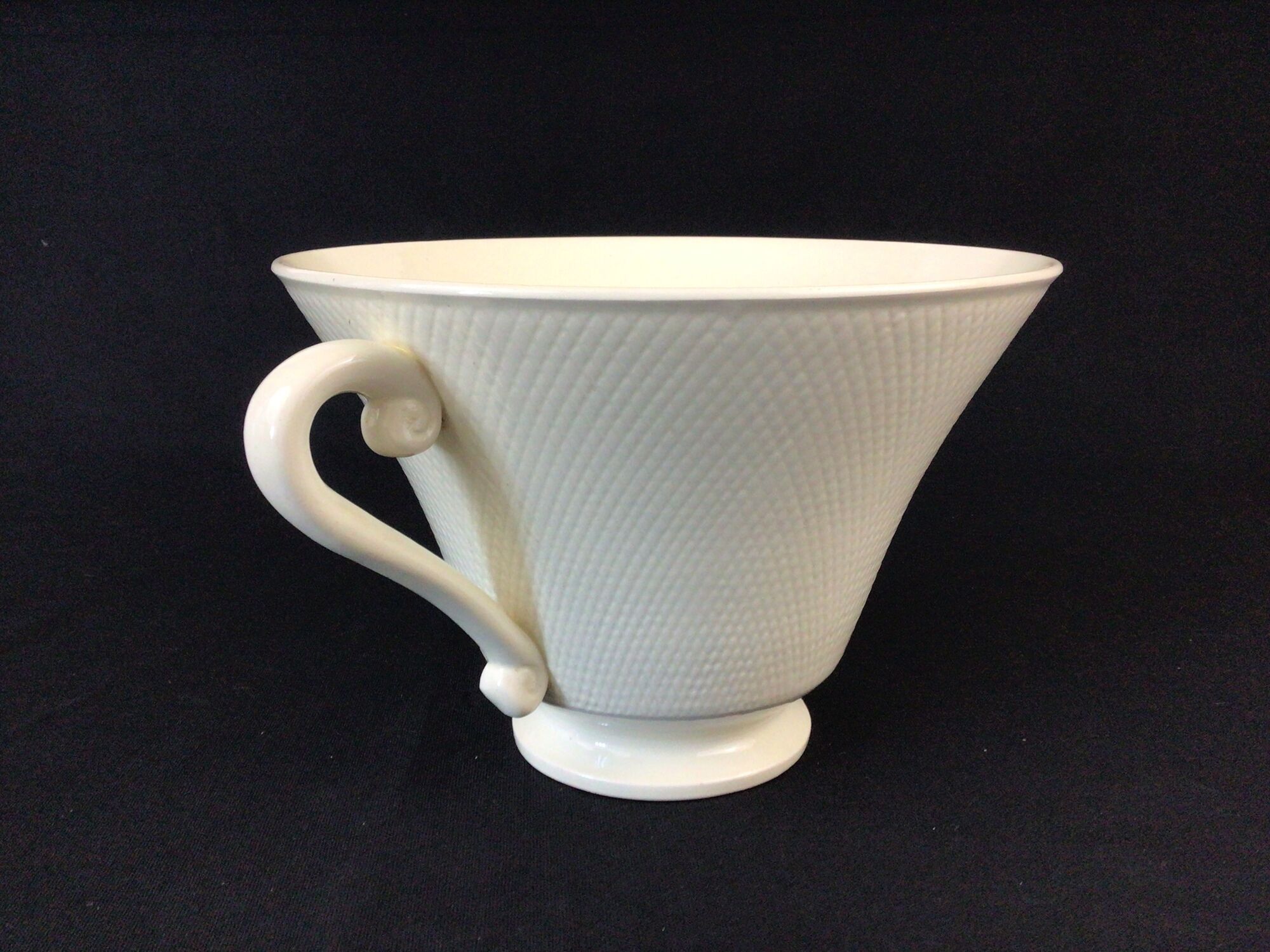 Art deco porcelain cup 1920-30 salins