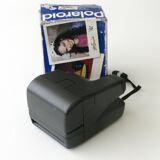 Polaroid 636 Close up instant camera
