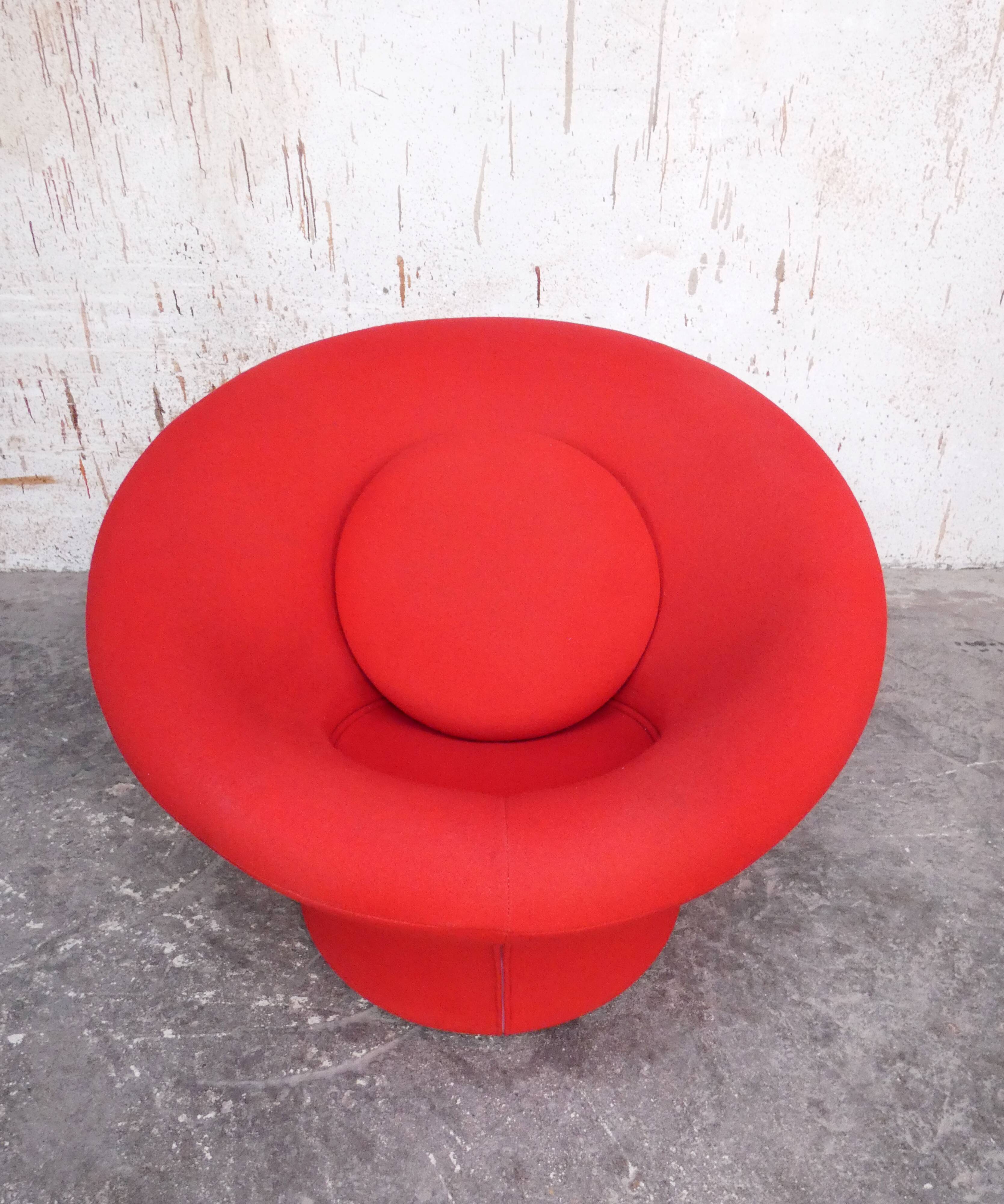 Artifort model F560 - mushroom chair