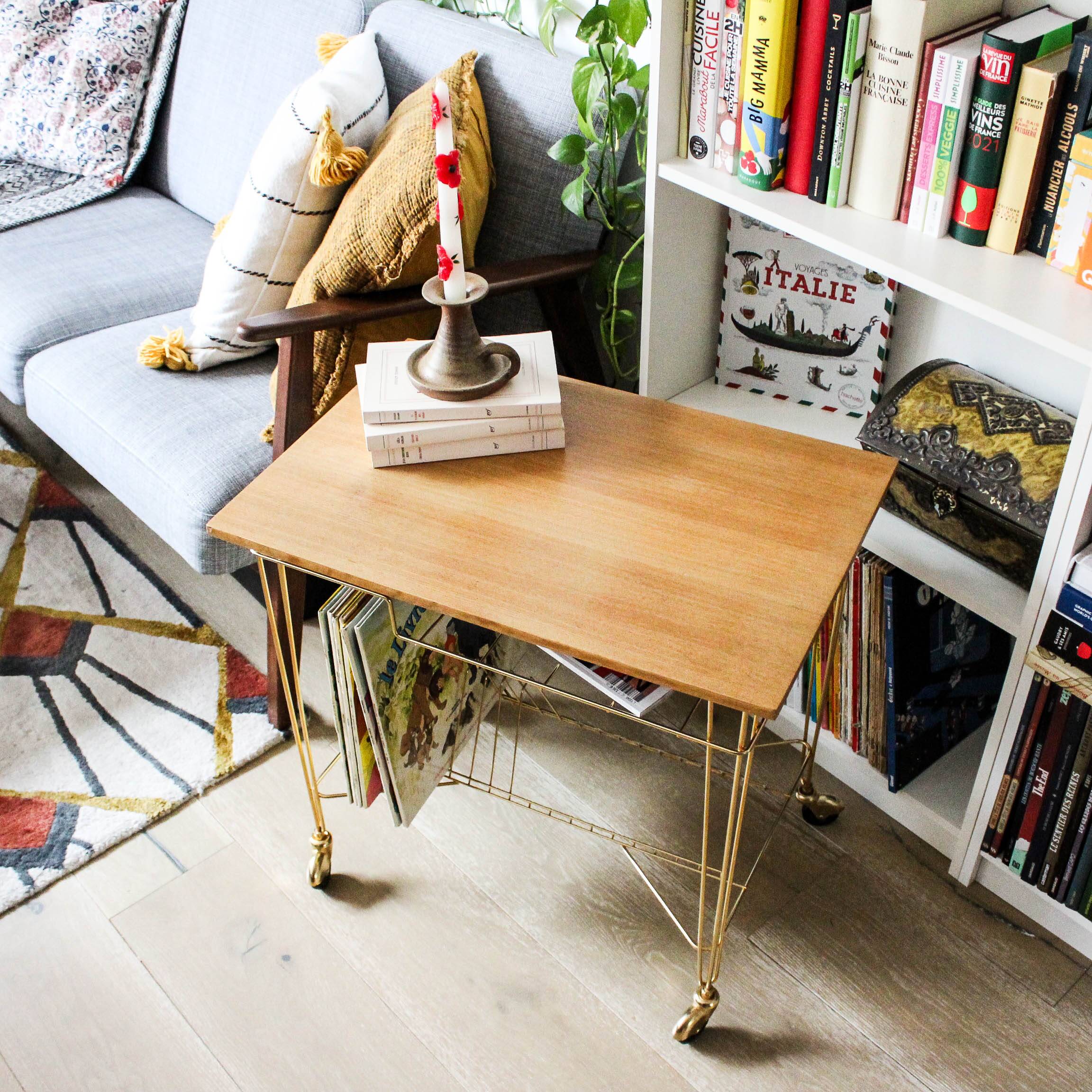 Vinyl rack trolley on wheels