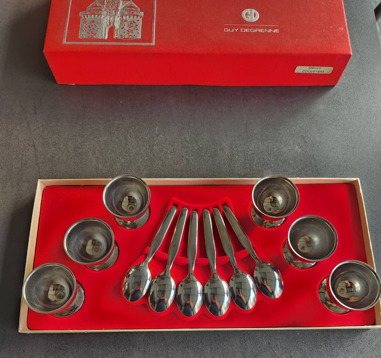 Set de 6 coquetiers et cuillères Guy Degrenne