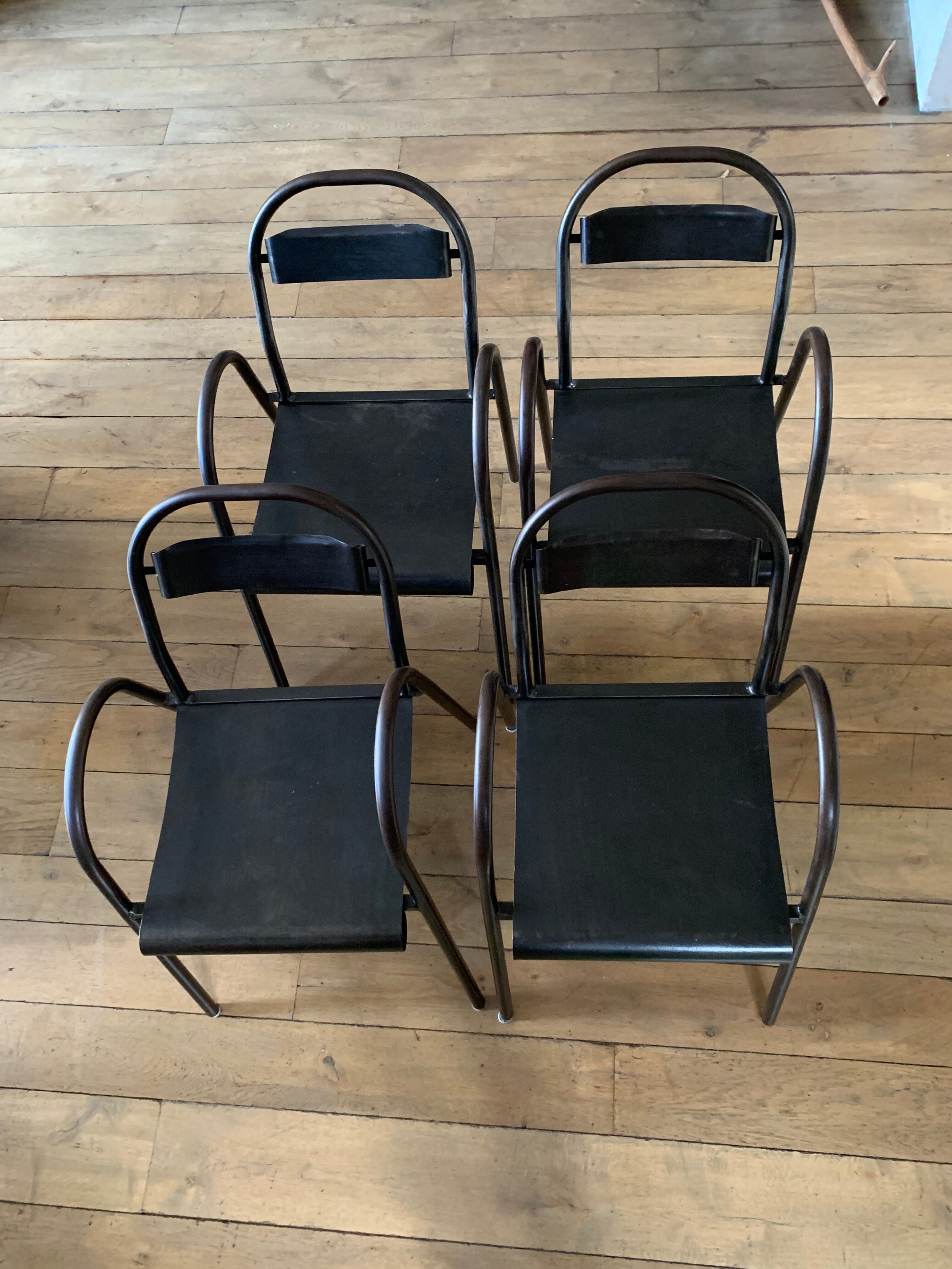 Set of 4 industrial chairs with armrests