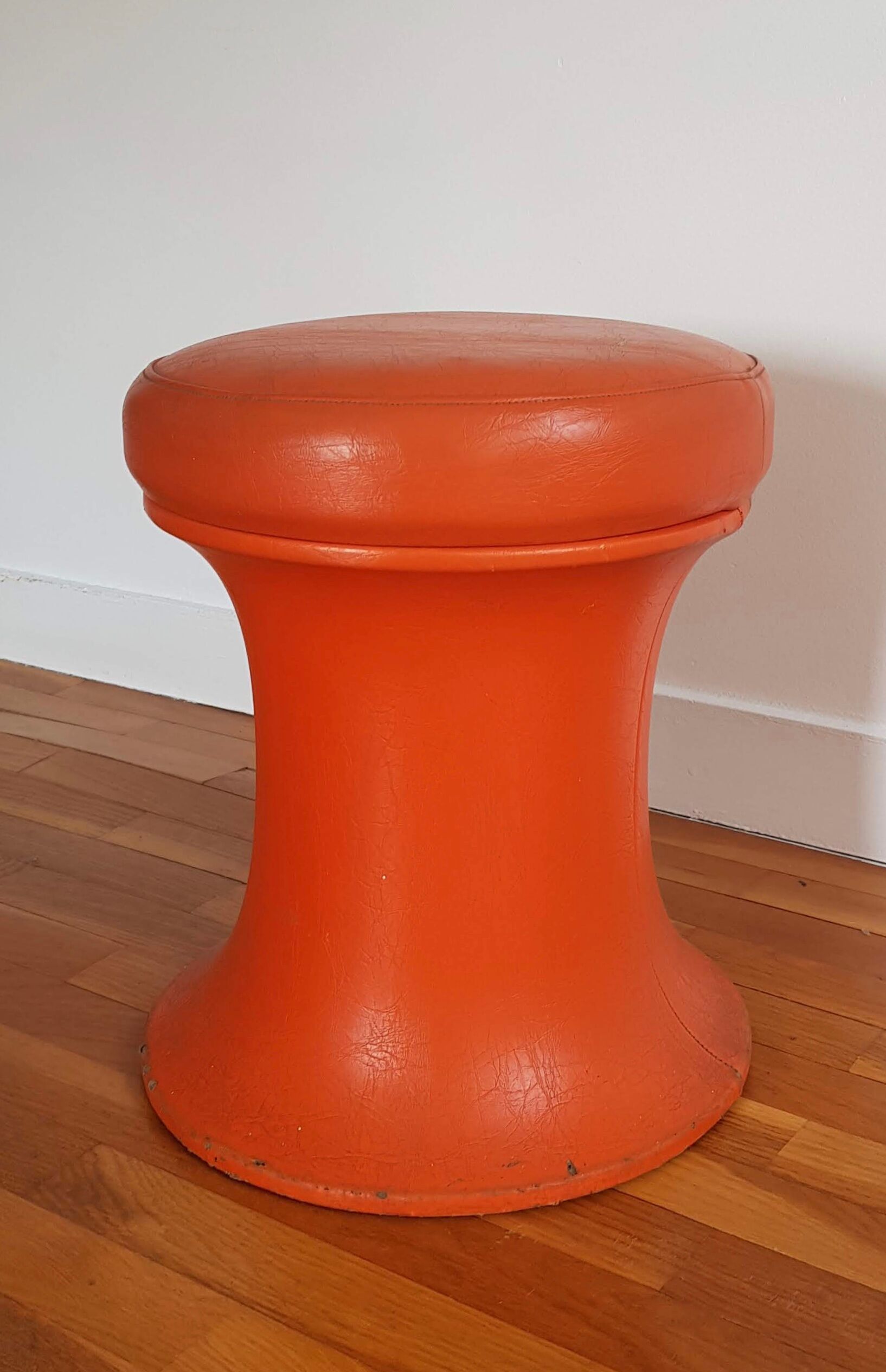 Vintage orange stool shape Tam Tam imitation leather