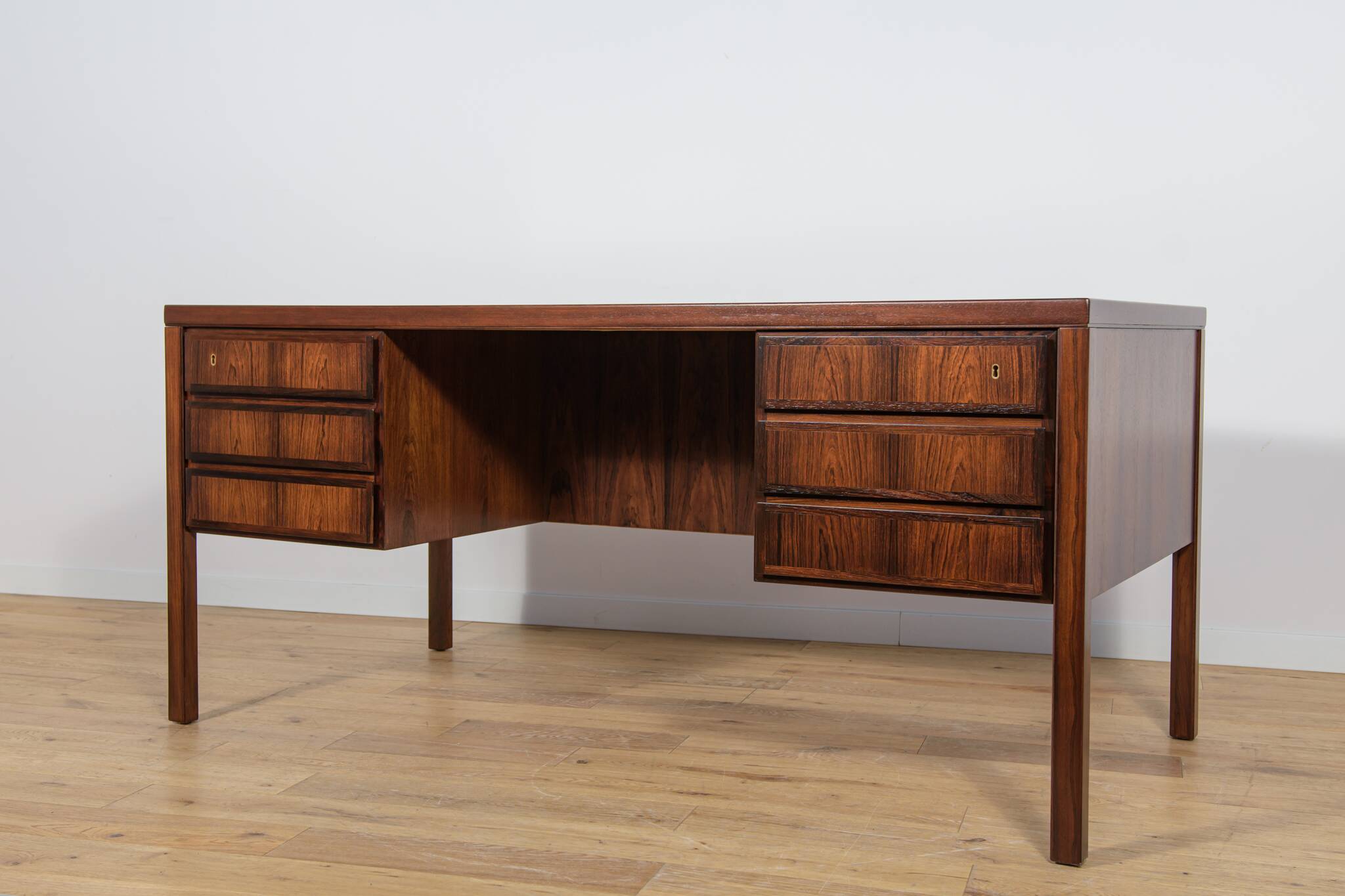 Mid-Century Model 77 Freestanding Desk in Teak from Omann Jun, 1960s