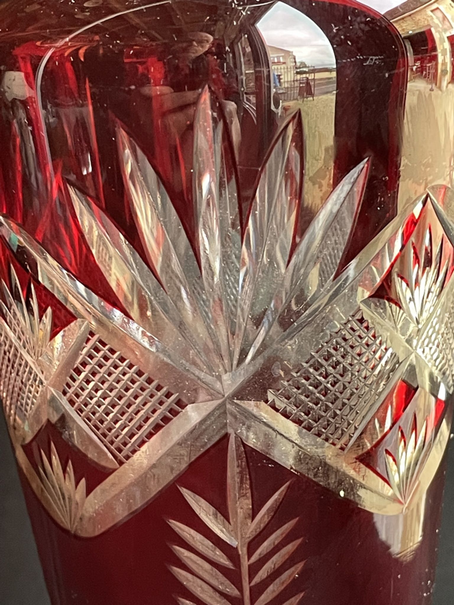 Vase balustre - cristal soufflé taillé