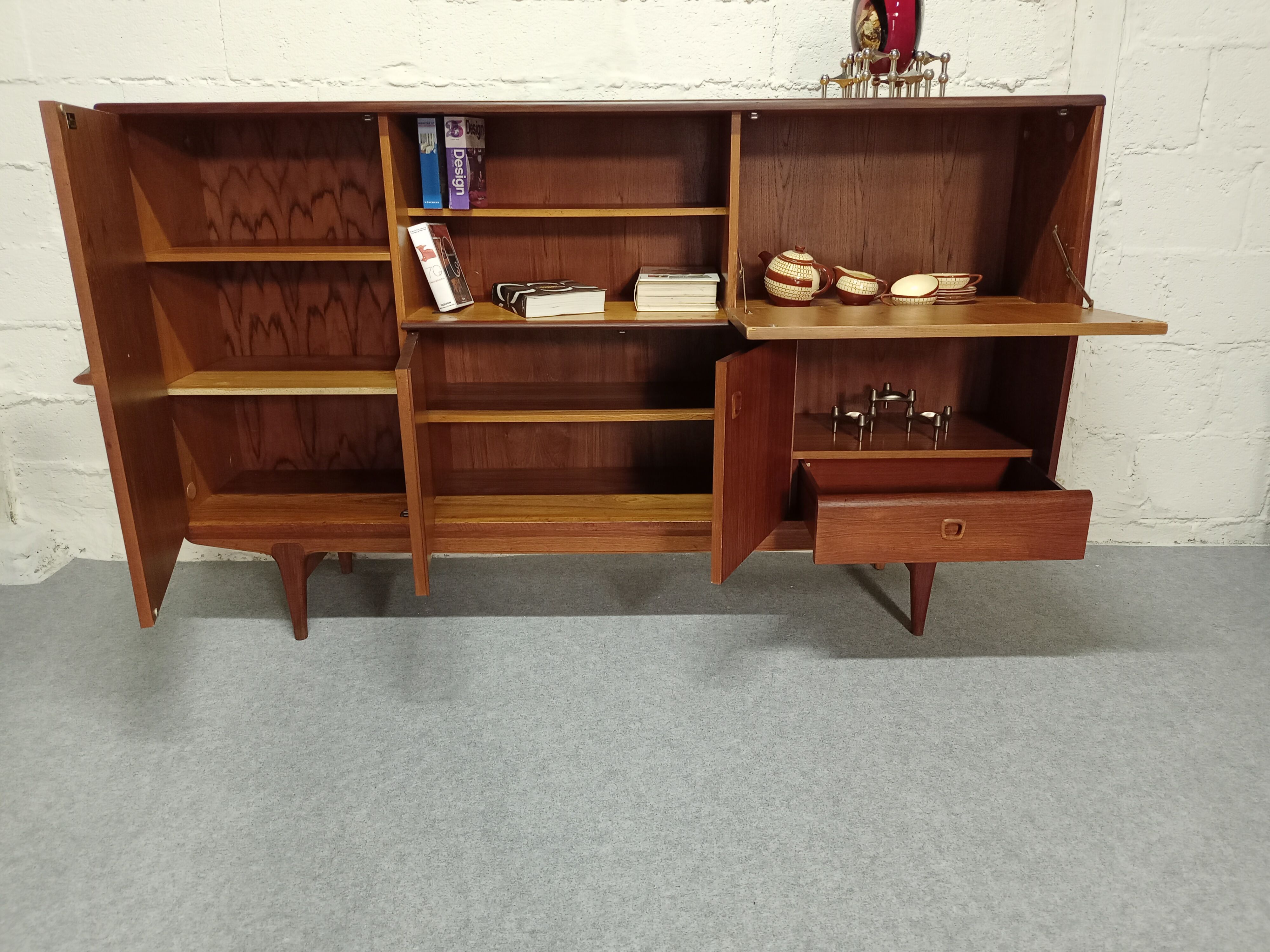 Scandinavian high-design line in teak