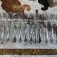 Série de 12 fourchettes et 12 couteaux ERCUIS modèle Contours
