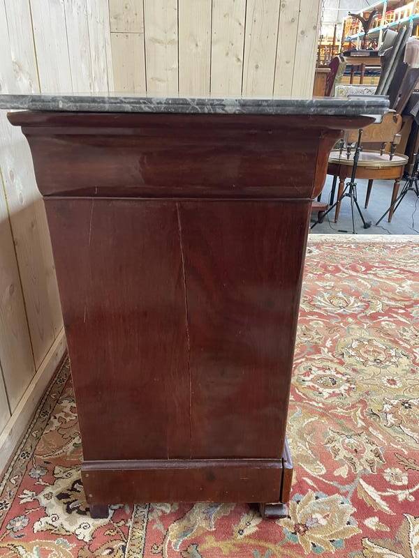 Commode Louis Philippe acajou et marbre
