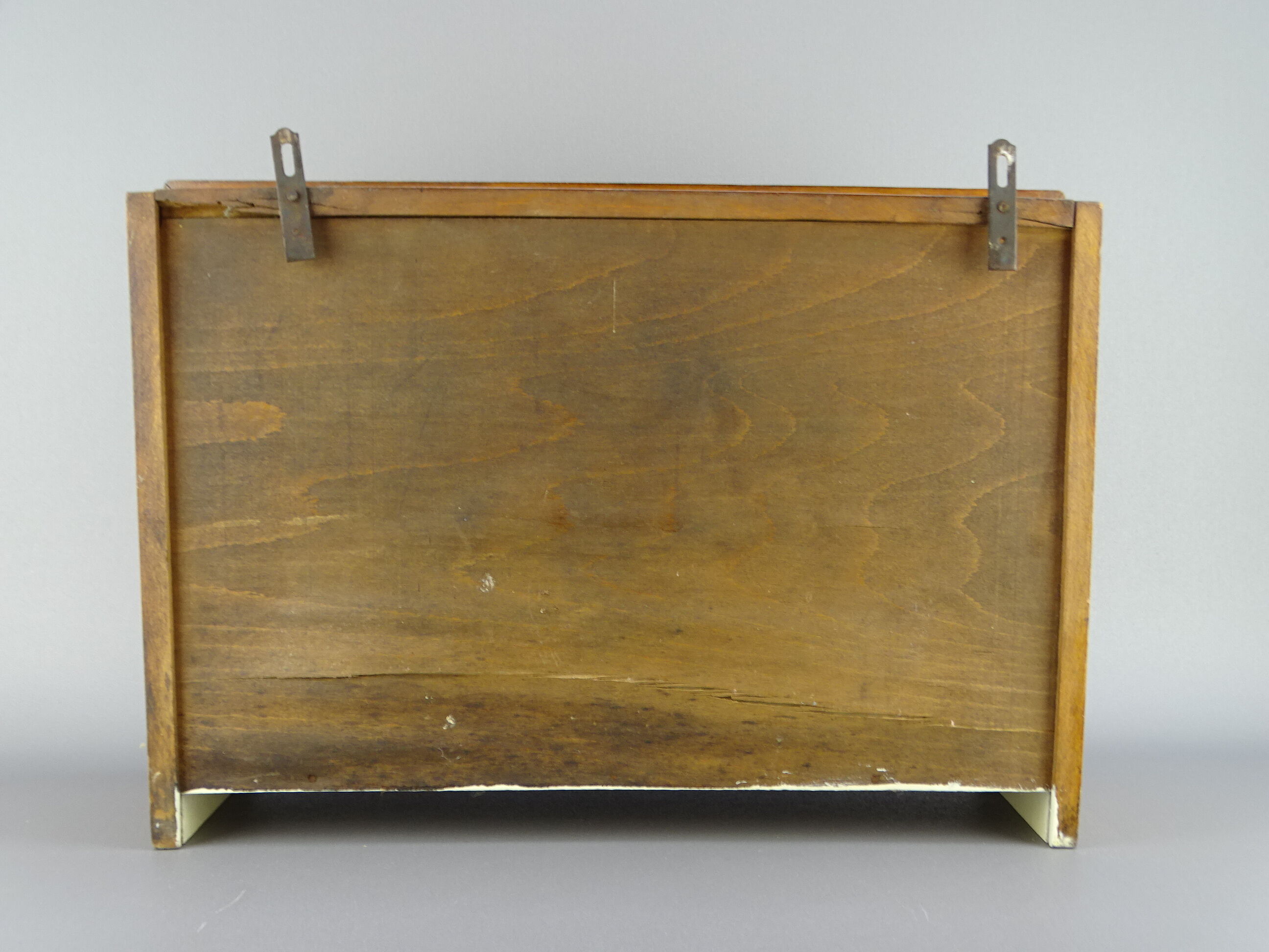 Cabinet loom shelf with drawer layette style