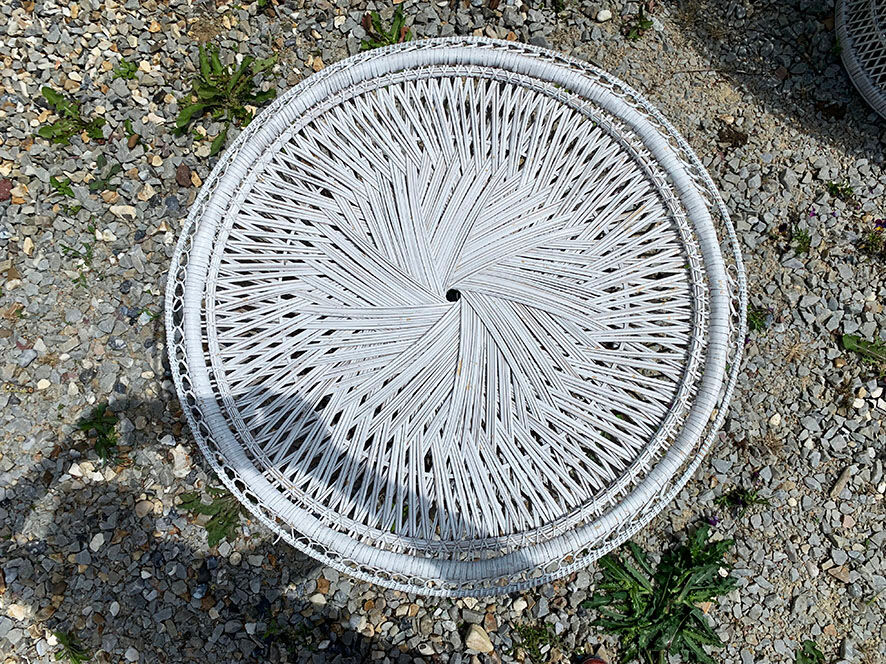 Old white rattan living room: 5 pieces of furniture