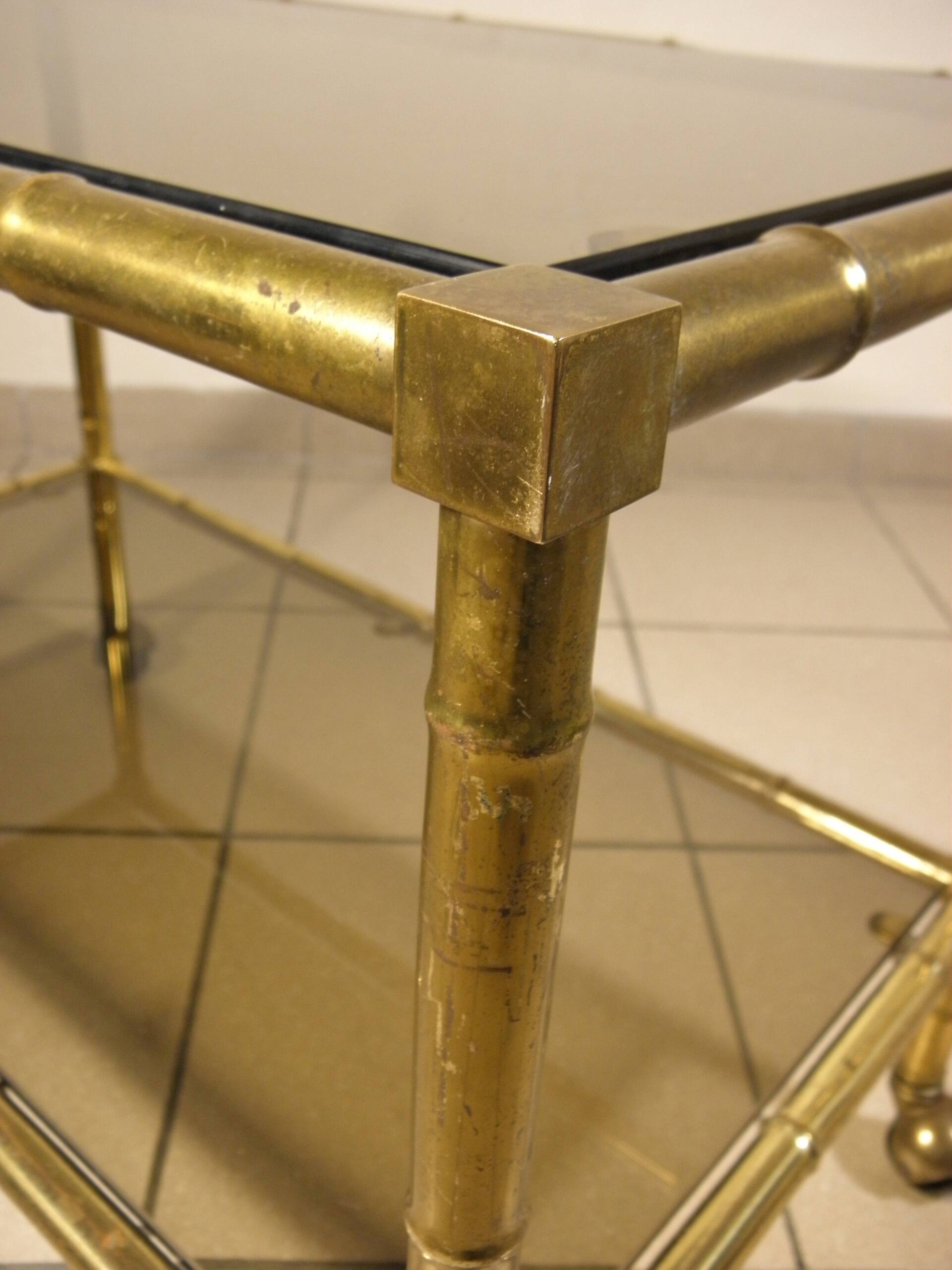 Serving trolley, table on wheels in "bamboo" brass
