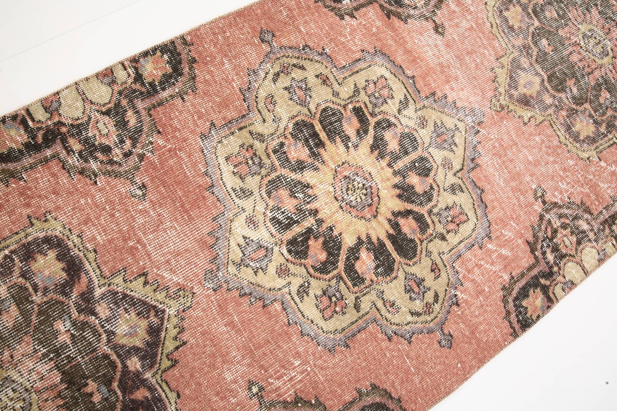 3x13 Pale Red Vintage Runner Rug, 85x388Cm