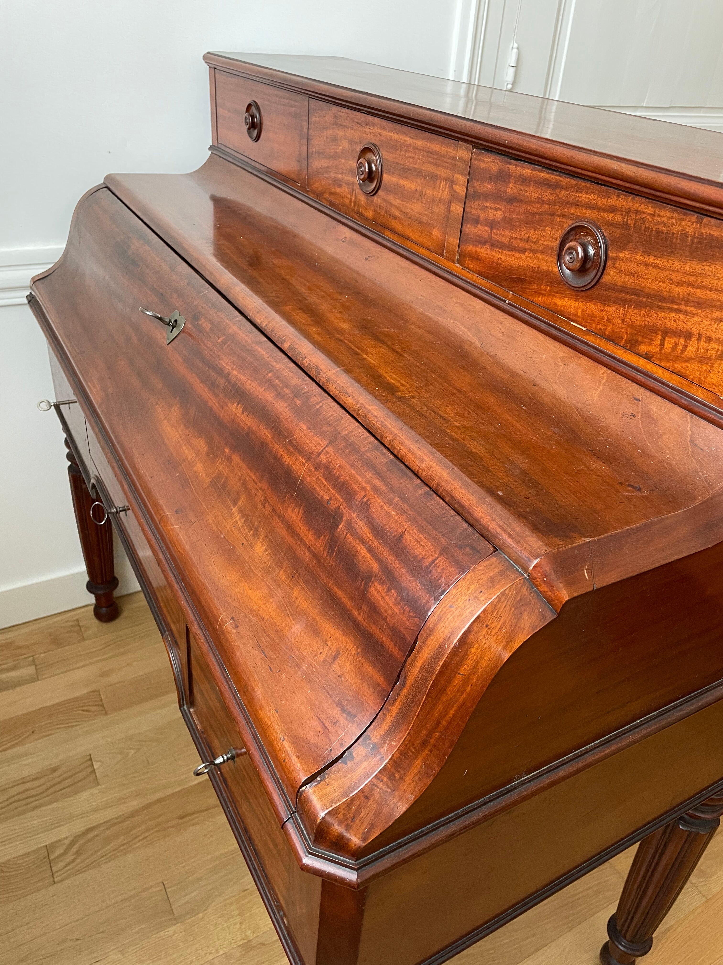 Stepped office XIXth