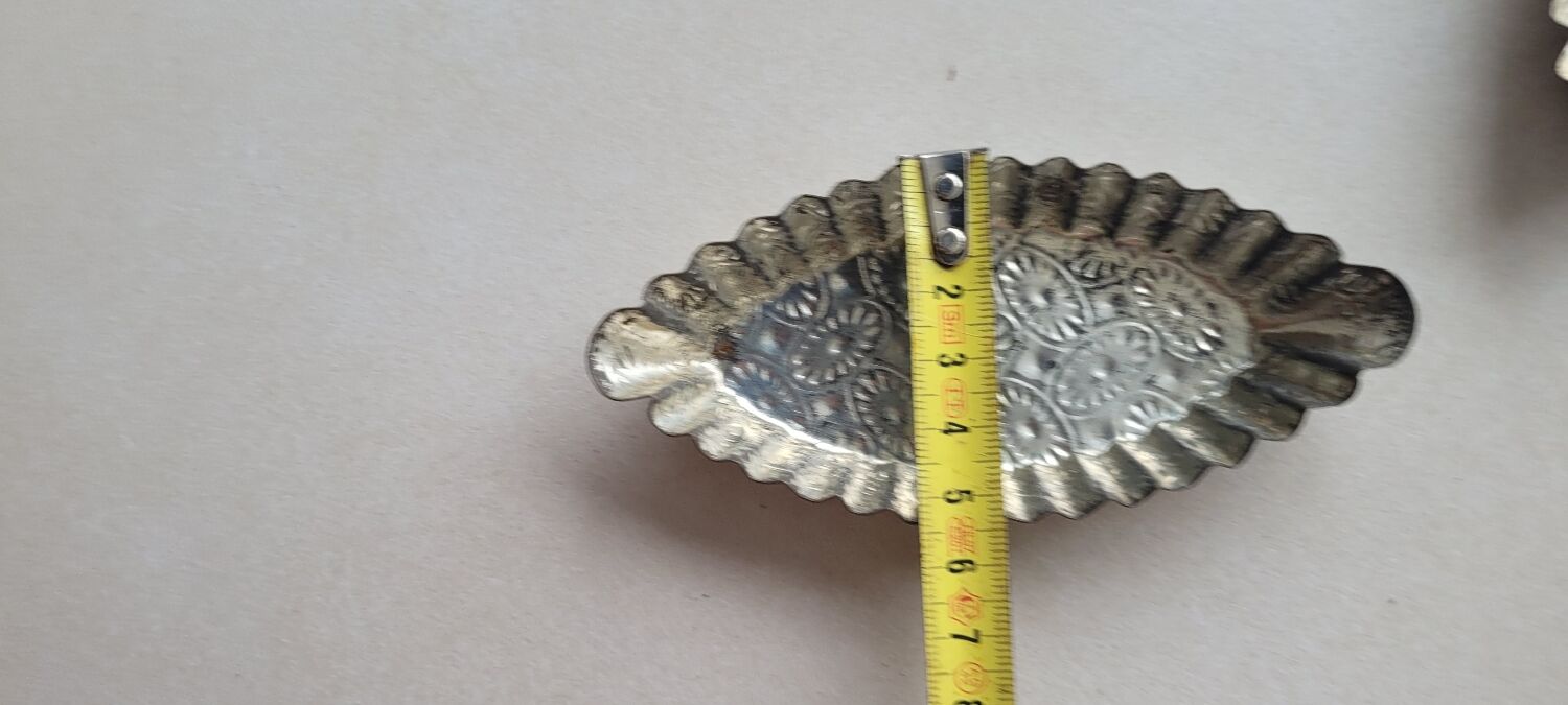 Tinplate tray molds