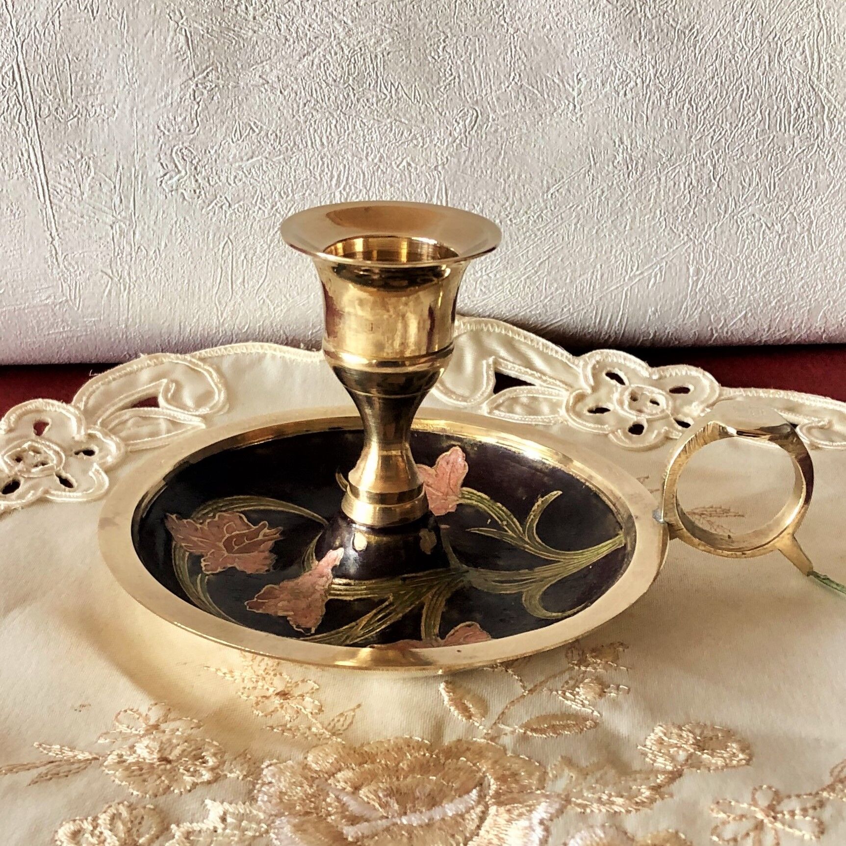 Hand candle holder brass partitioned floral decoration