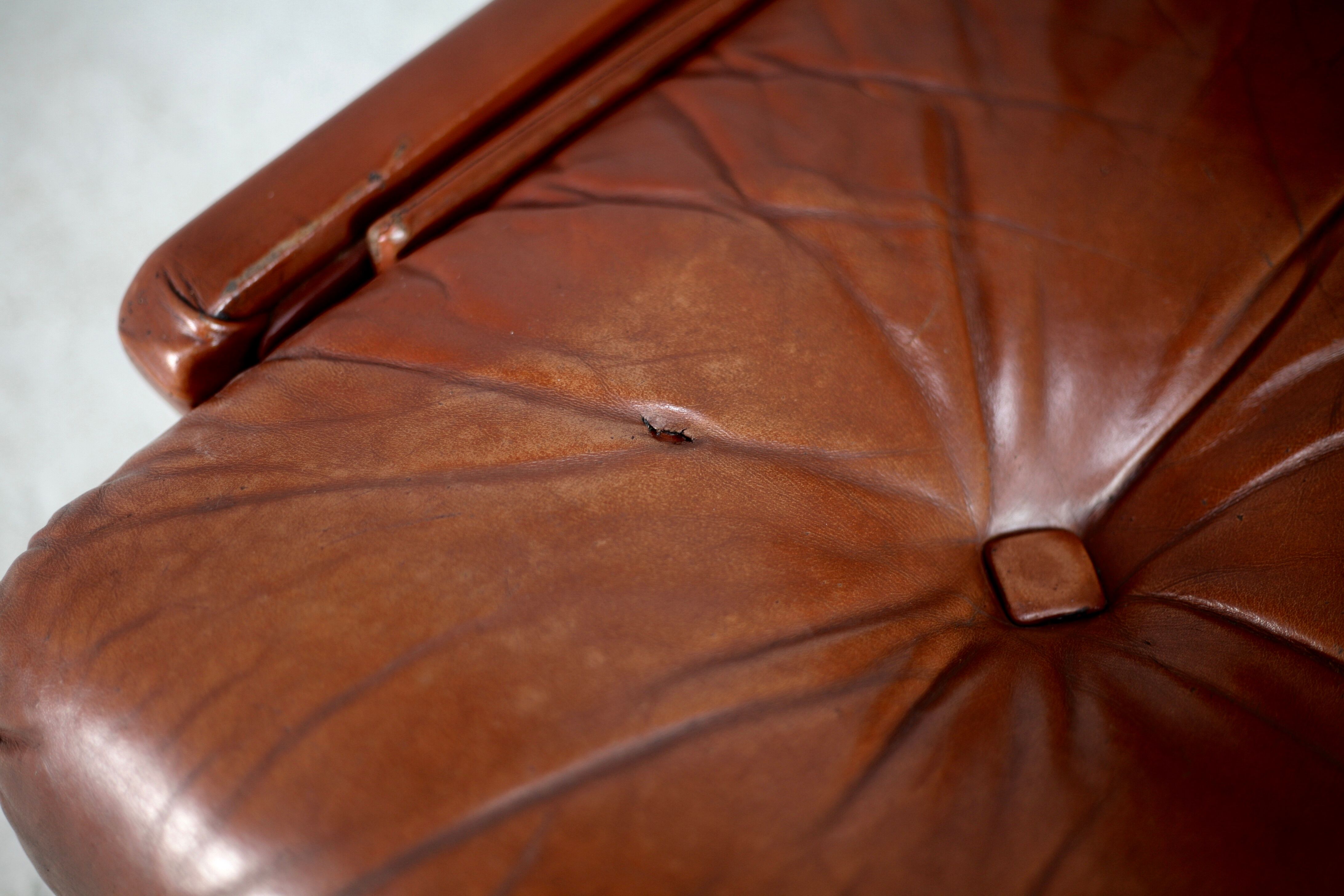 Easy chair "space age". Jean Prévost, France, leather, circa 1970