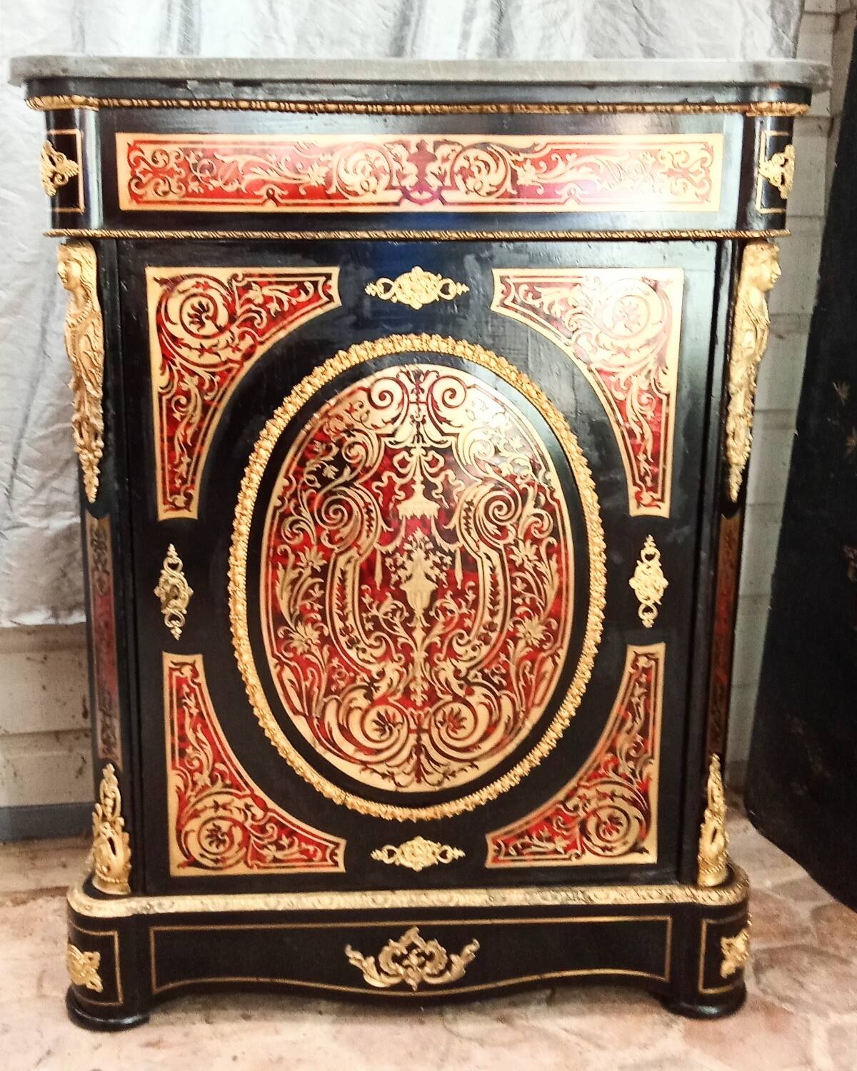 Straight Boulle marquetry support unit