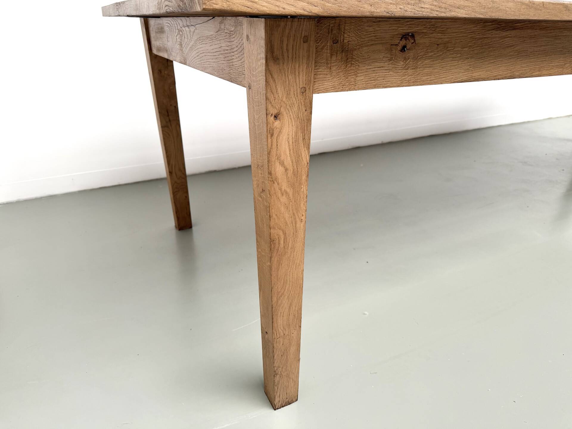 Very large farmhouse table in solid oak, 1950s – L300 cm
