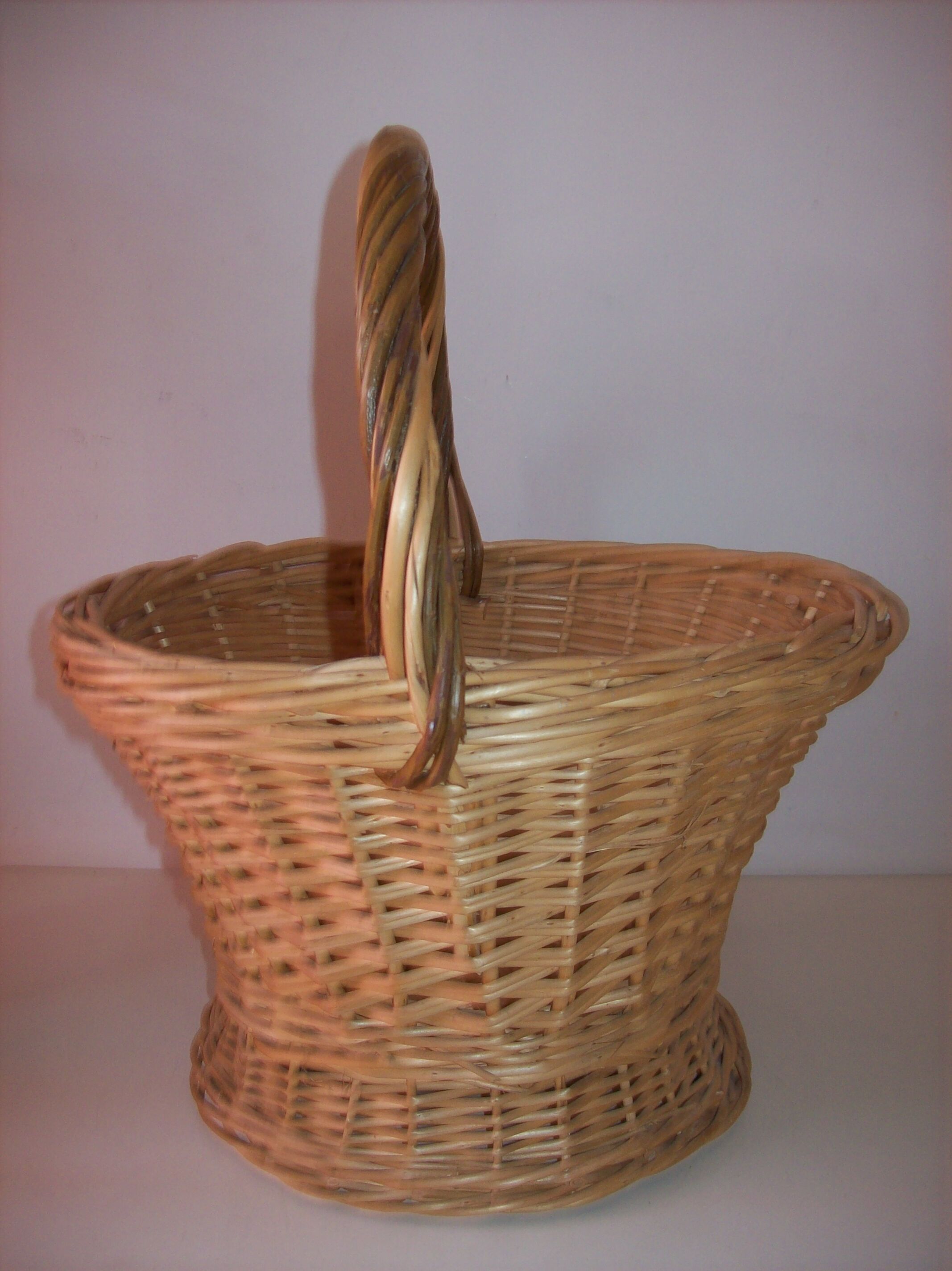 Wicker basket