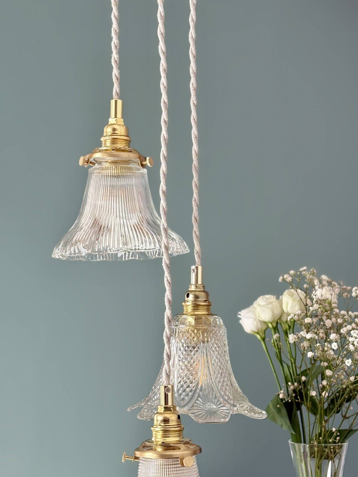 Vintage triple tulip pendant light in chiseled glass and holophane