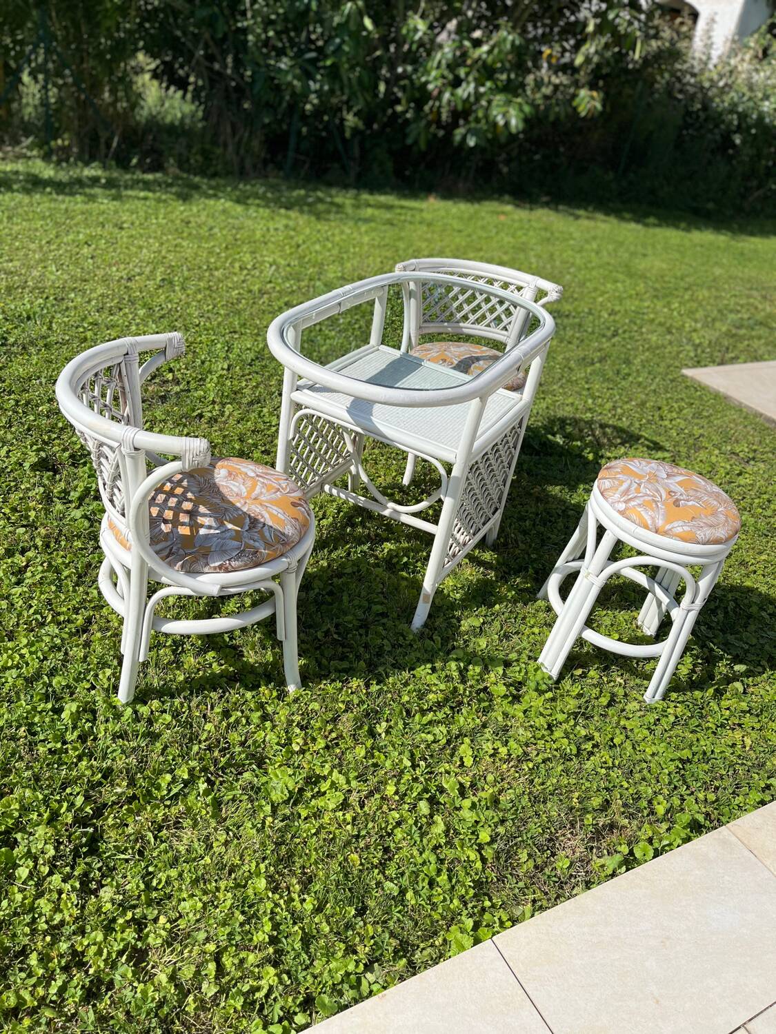 Vintage White Rattan/Bamboo Garden Furniture Set with 2 Chairs and a Stool