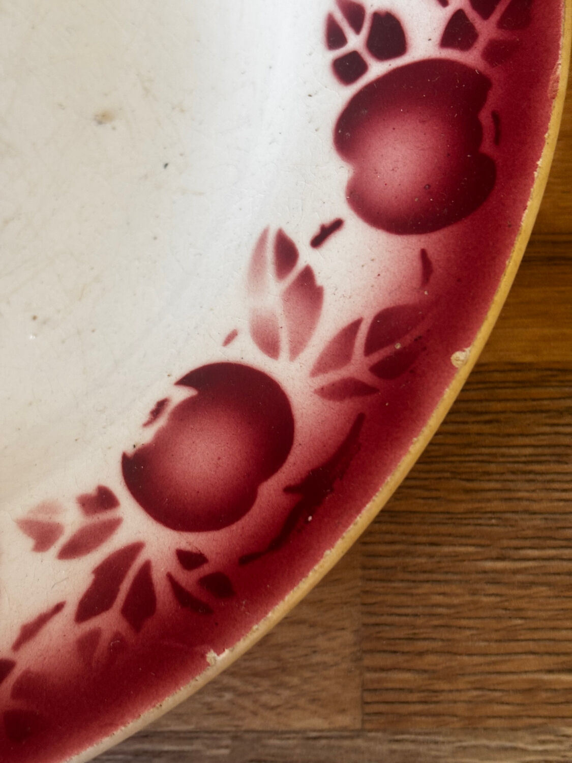 Vintage set of 5 St Amand earthenware plates with apples.