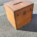 Wooden travel trunk covered with moleskine circa 1900