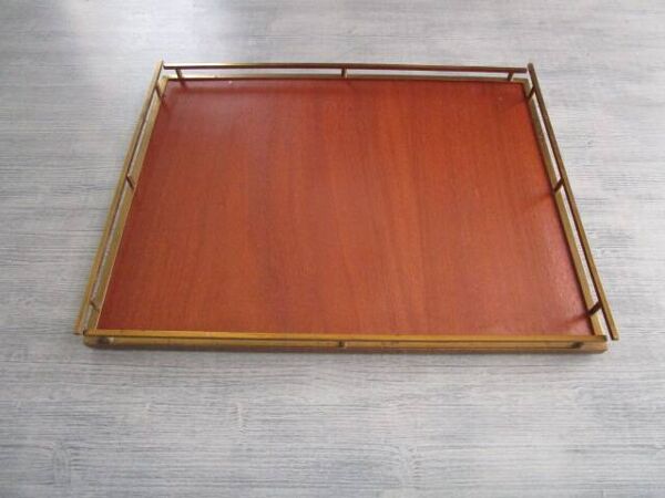 Grand plateau de service ancien en bois et laiton