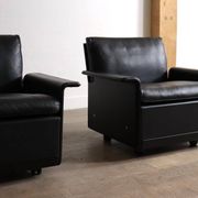 Pair of Dieter Rams Model 620 lounge chairs black leather for Vitsoe 1980s
