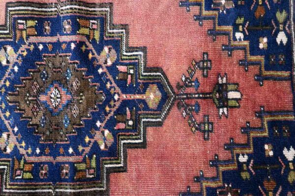 Vintage Afghan Baluch handmade carpet 87cm x 141cm 1940s