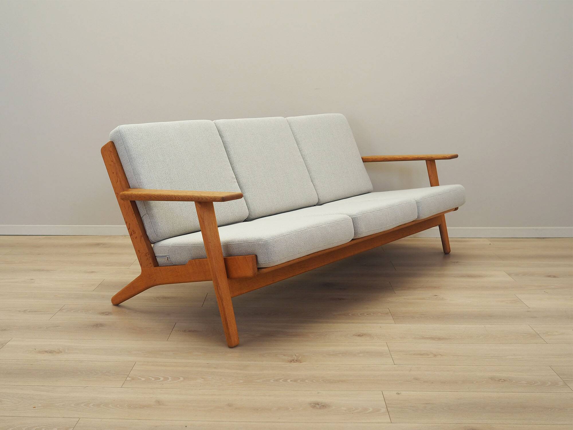 Oak sofa, Danish design, 1960s, designer: Hans J. Wegner, manufacturer: Get