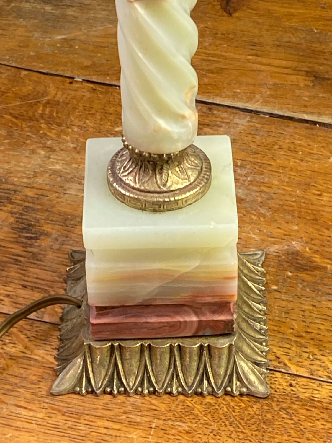 Twisted onyx and bronze lamp