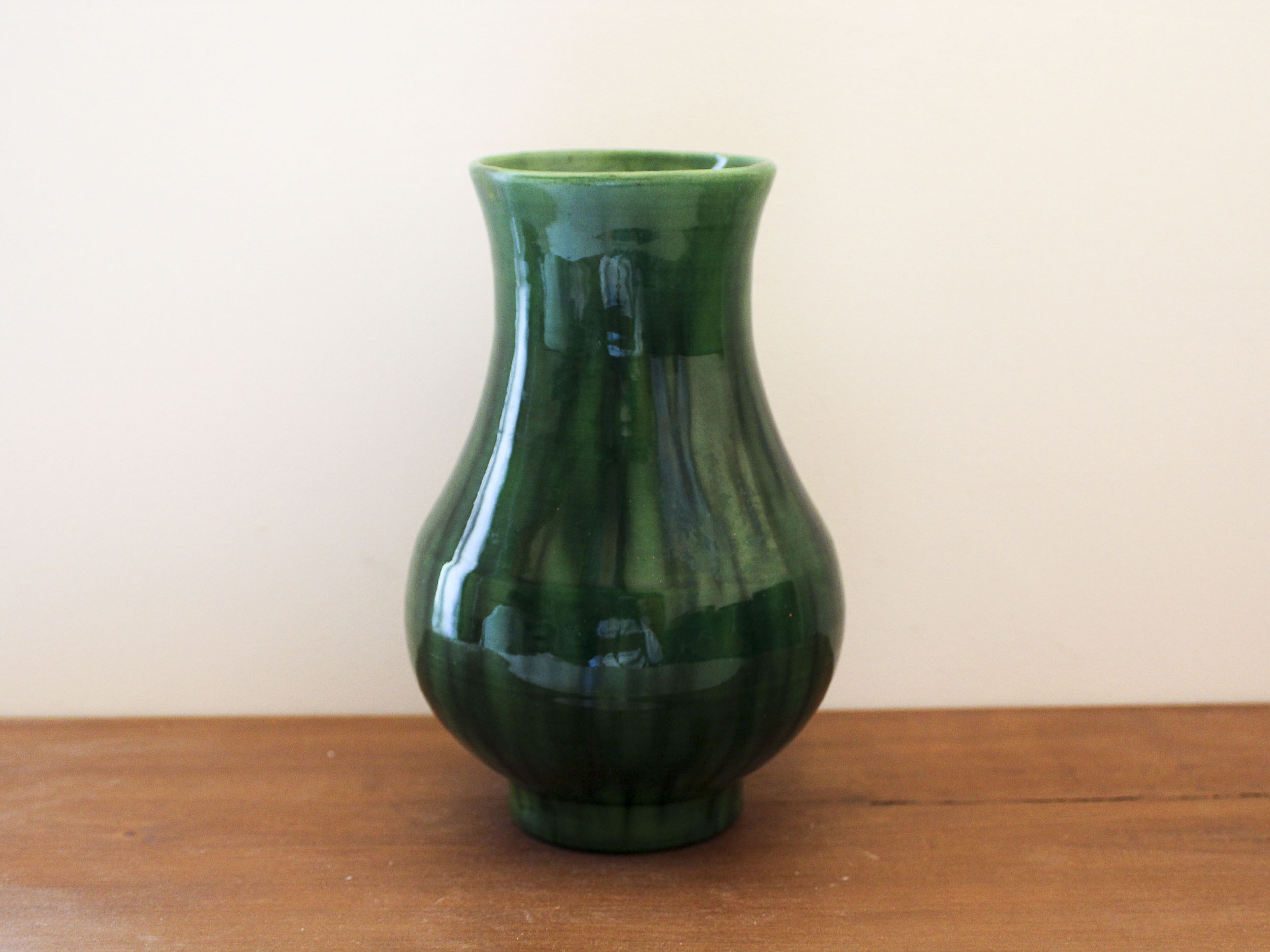 Vase en céramique d'Acollay décor flamé vert