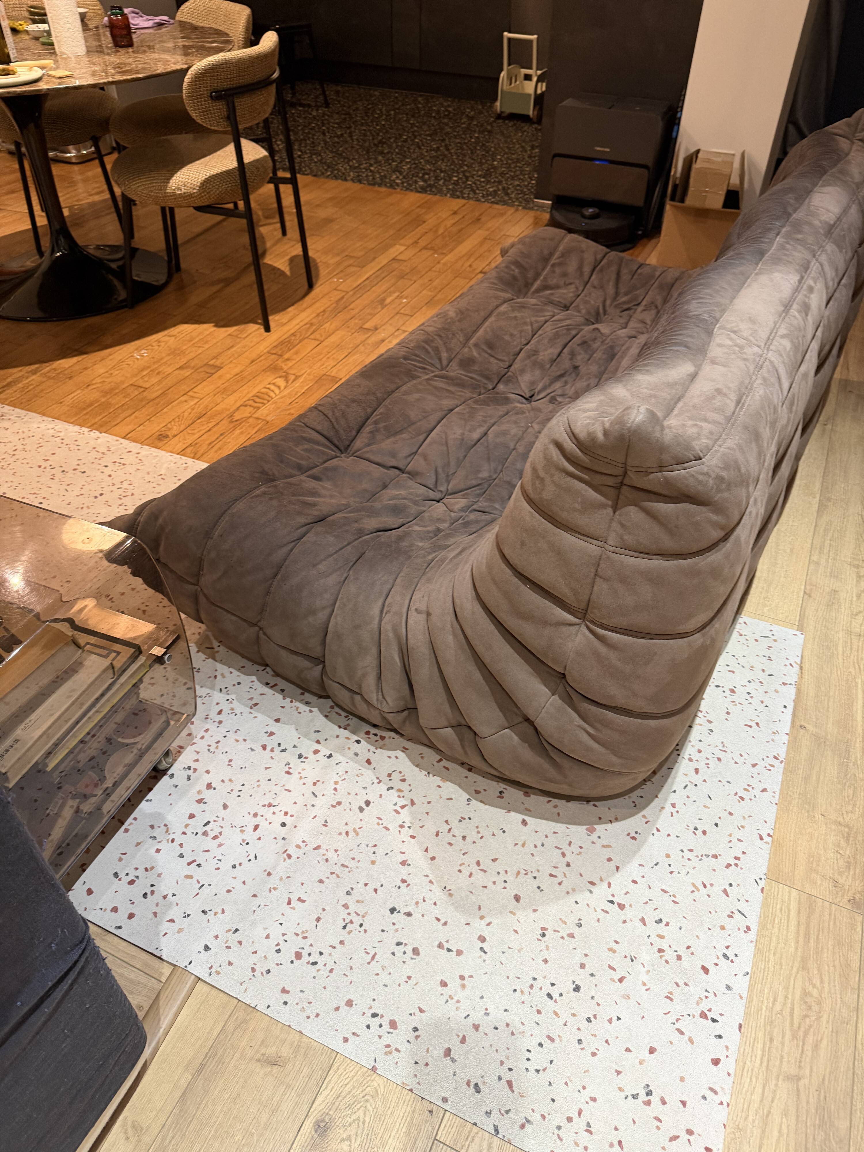 Togo marron alcantara Ligne Roset