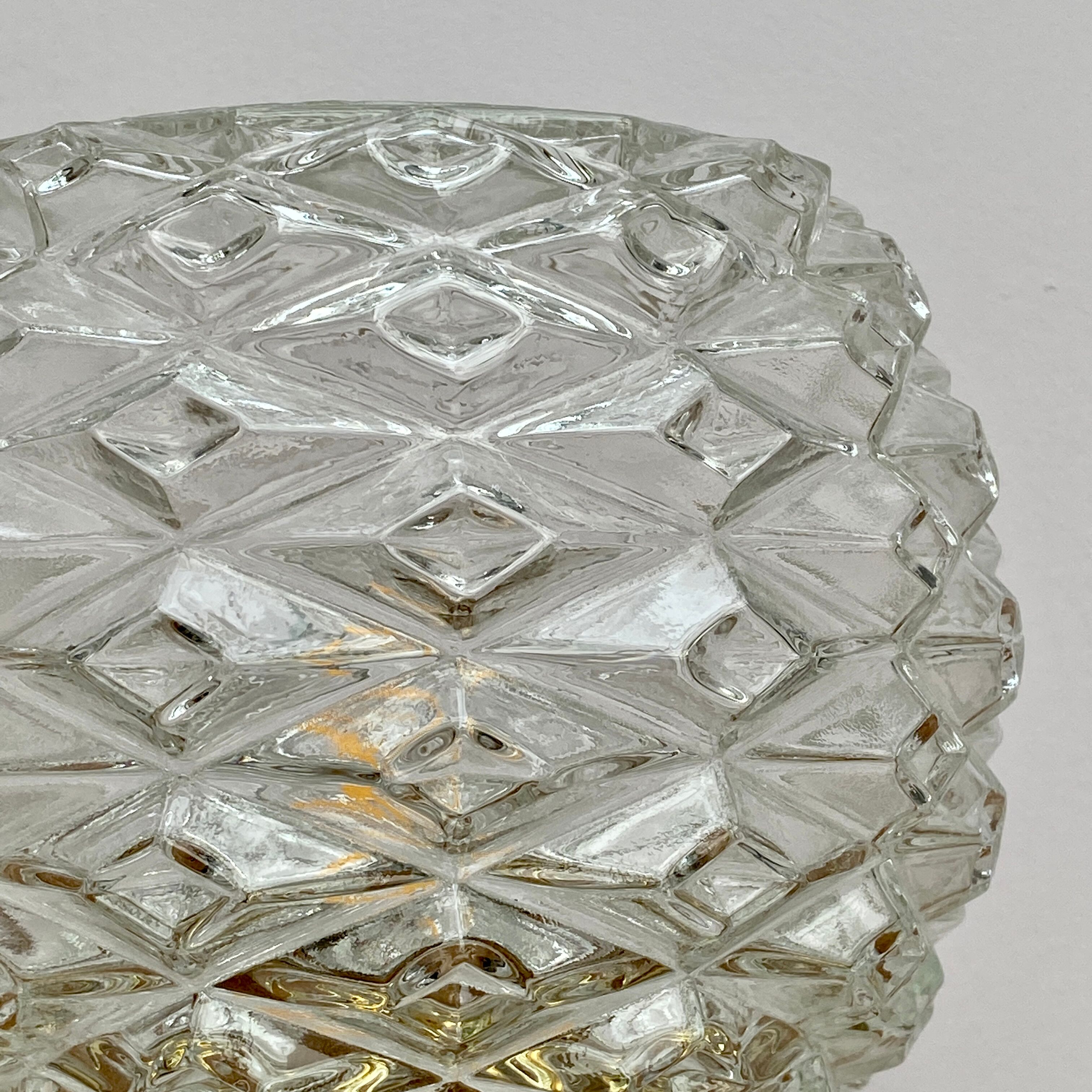 Lampe à poser globe vintage en verre moulé