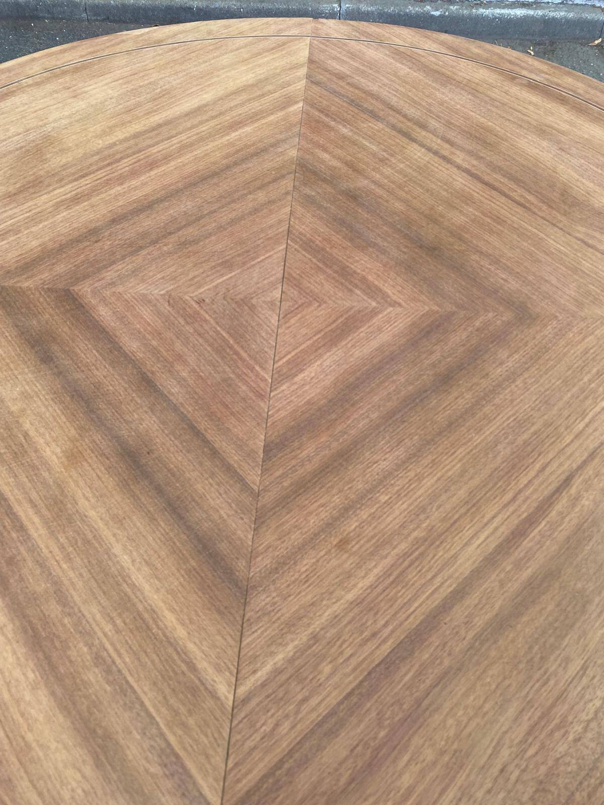 Round extendable dining table stripped in cherry wood with Louis XVI marquetry 1