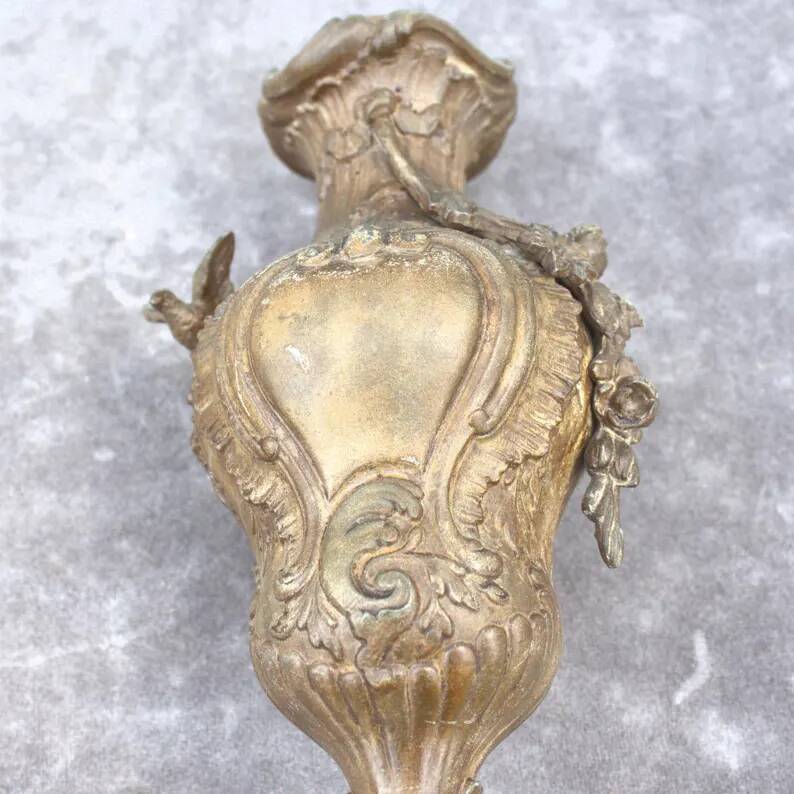 Pair of antique French Art Nouveau bronze vases on a marble base, fireplace decoration, 1800s, Châteaucore cassolettes, unique piece.