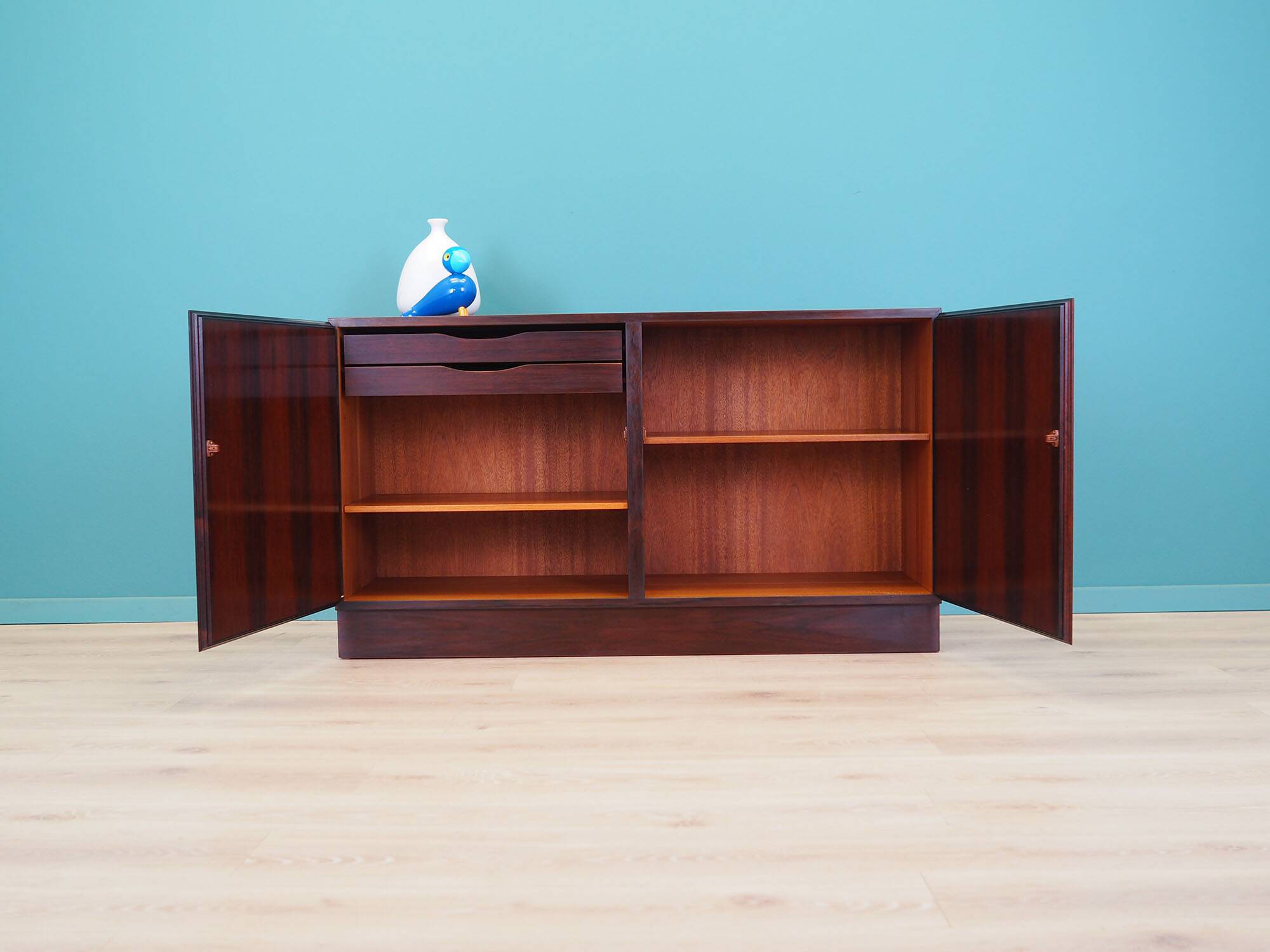 Cabinet en palissandre, design danois, années 1960, fabricant : Omann Jun