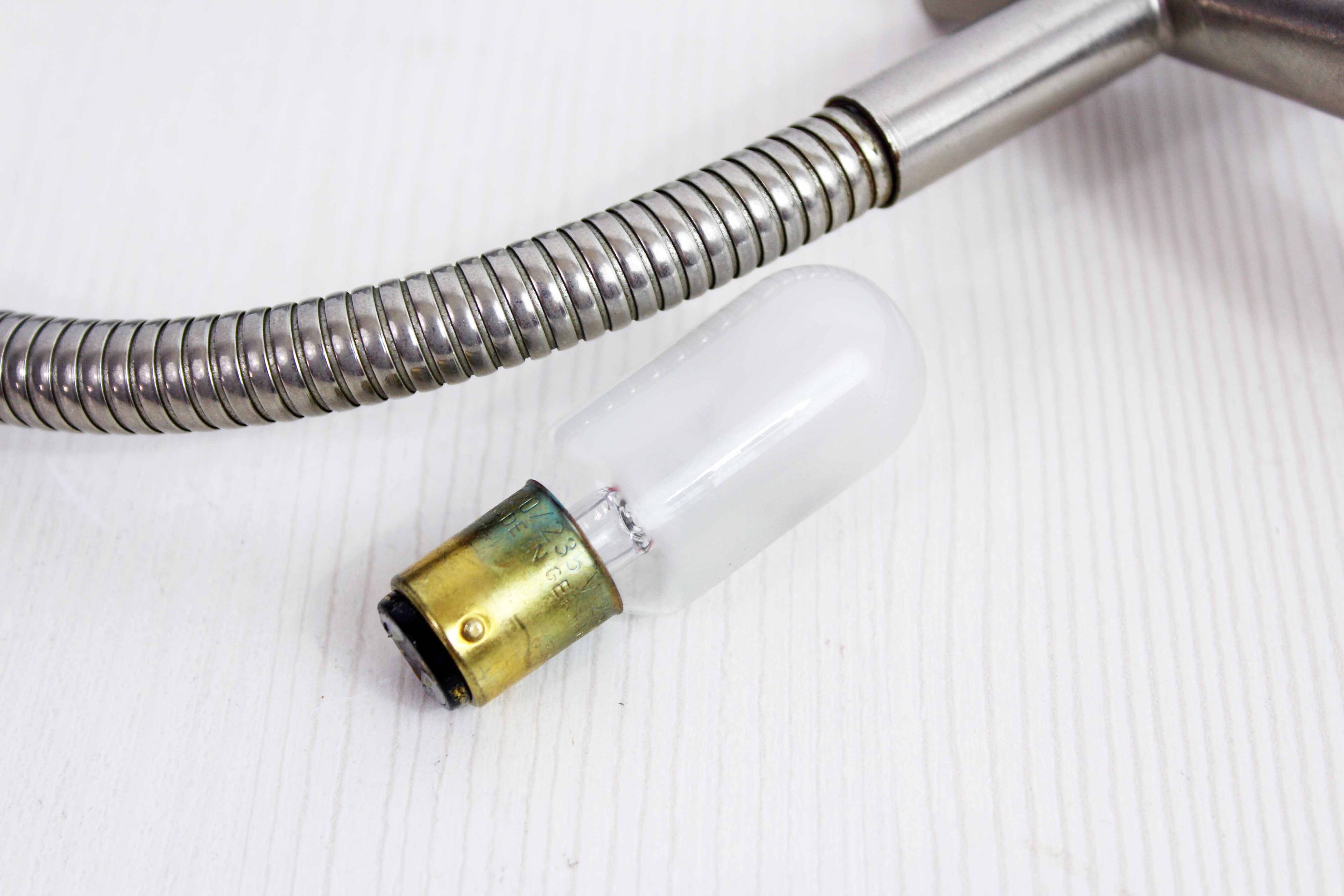 Lampe industrielle sur pince