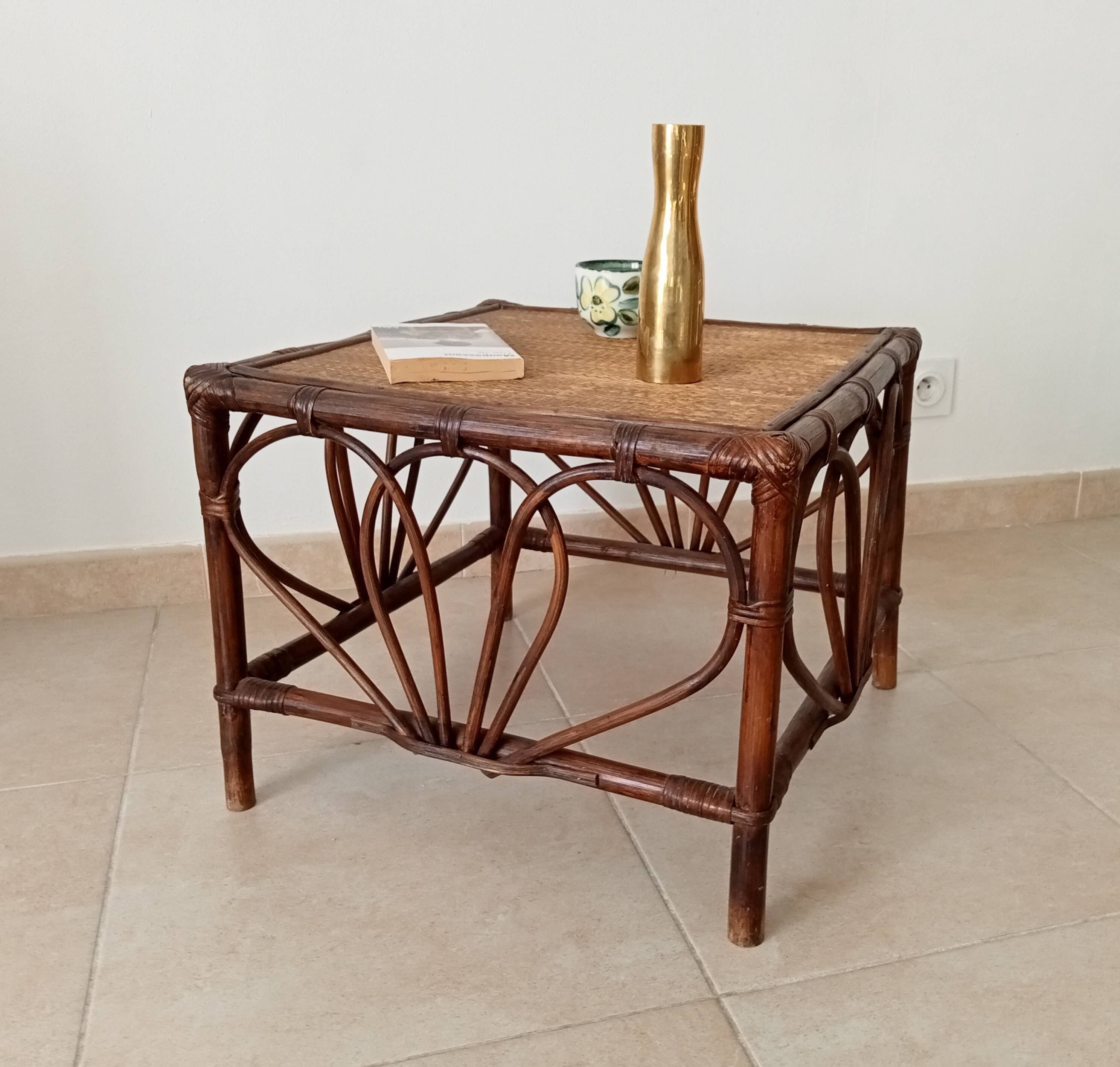 Vintage rattan and bamboo coffee table, 51*51 cm