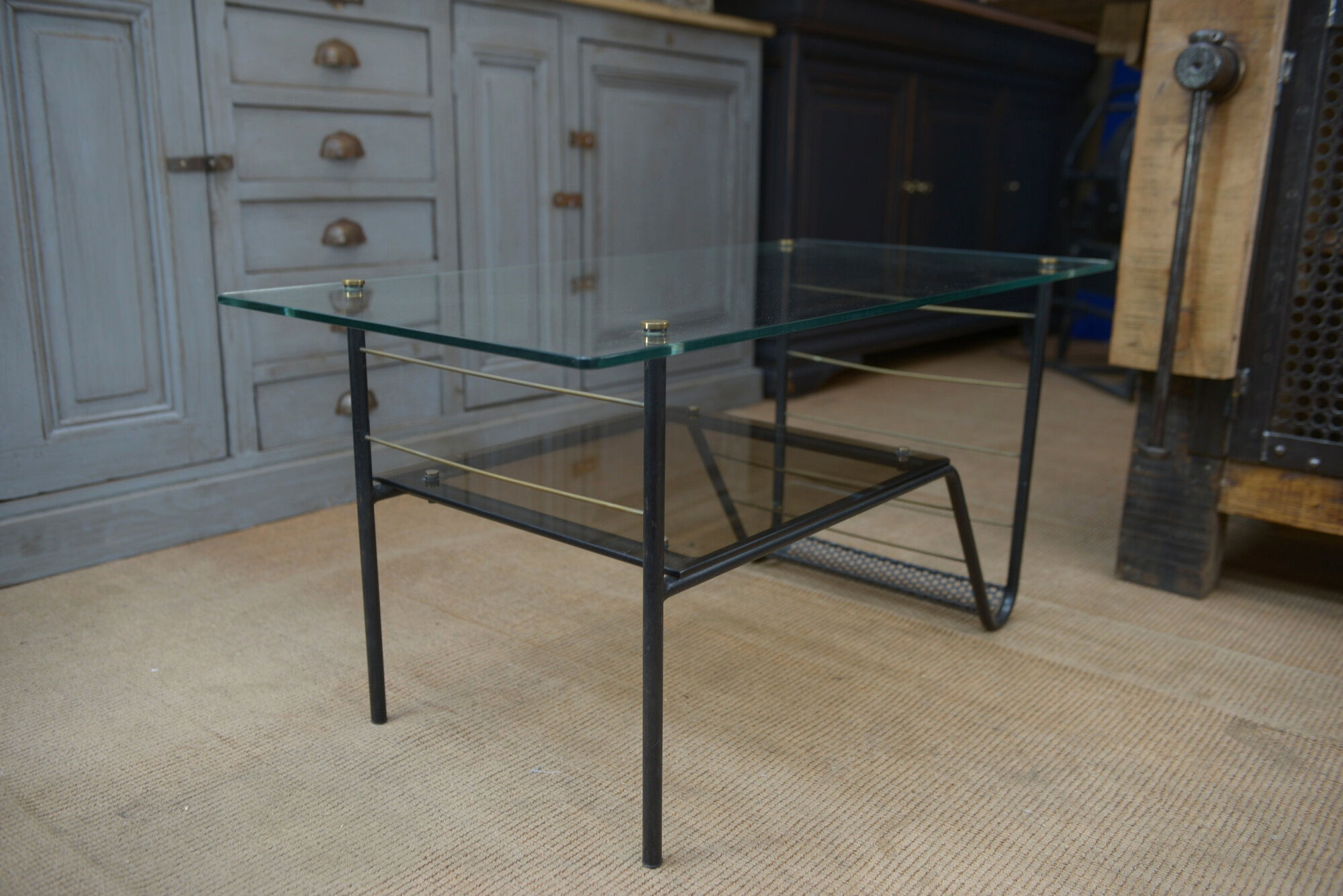 Vintage coffee table in metal and glass 1960 with 2 trays