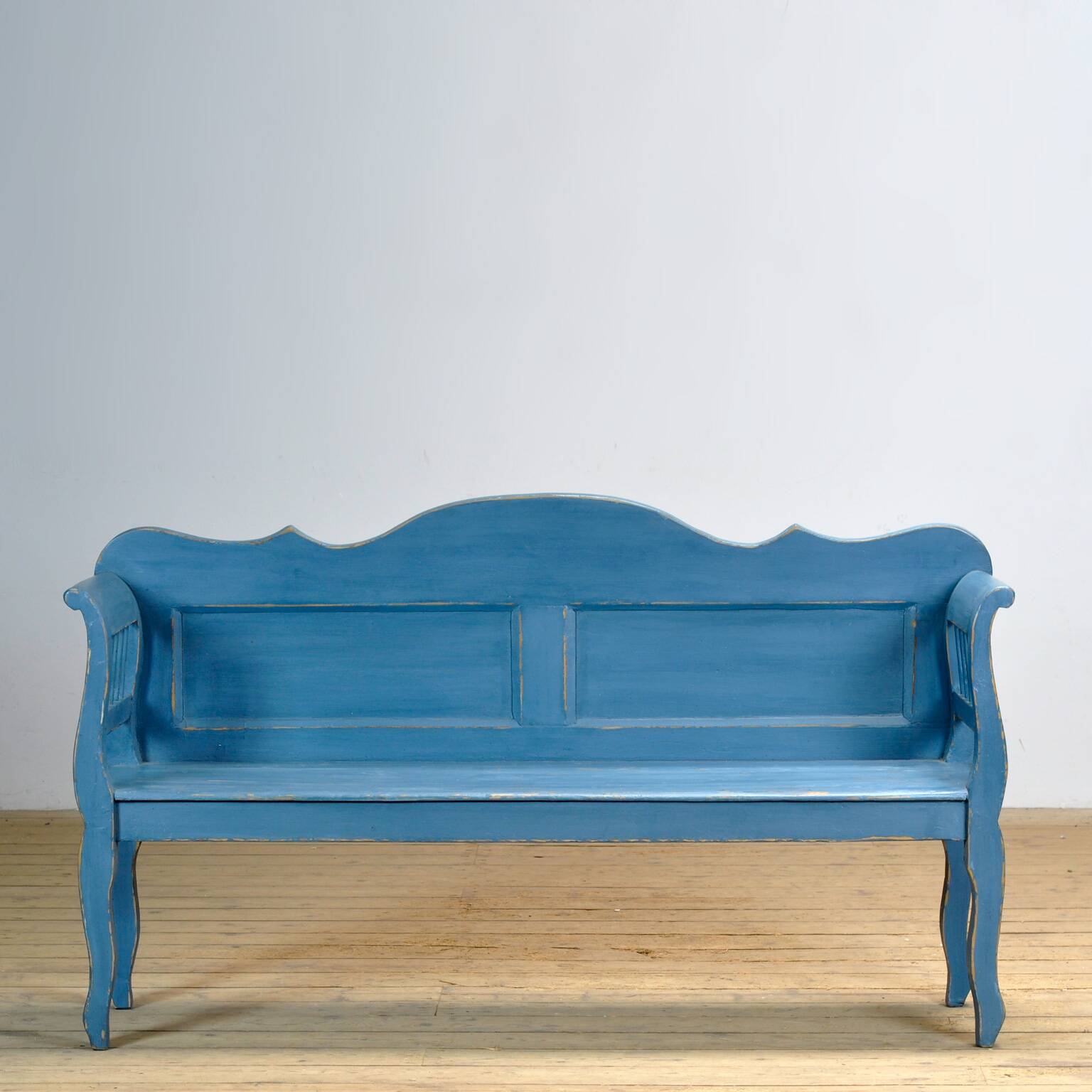Antique pine bench, 1920s