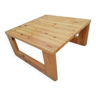 Vintage coffee table