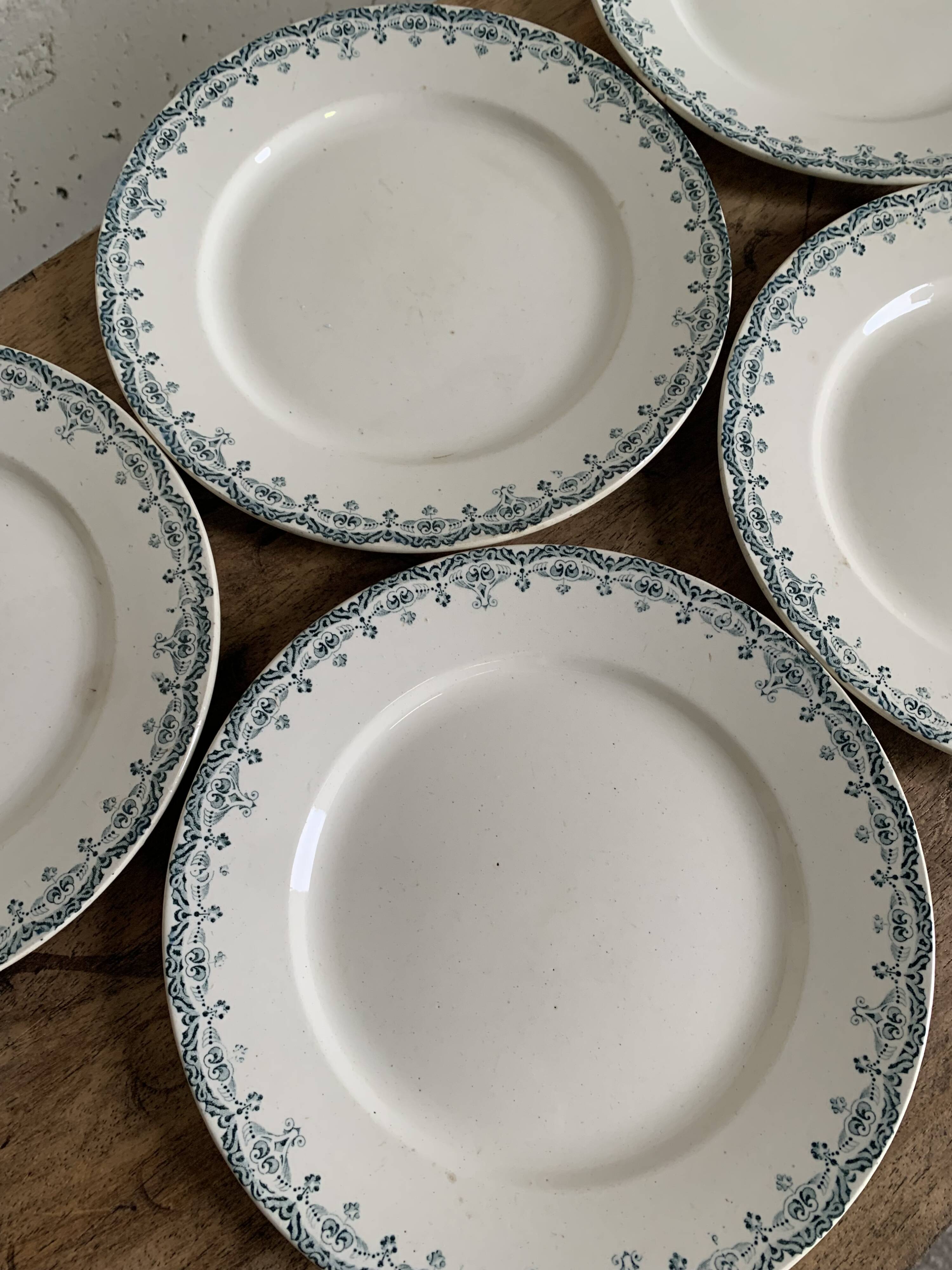 6 assiettes plates Choisy le Roy