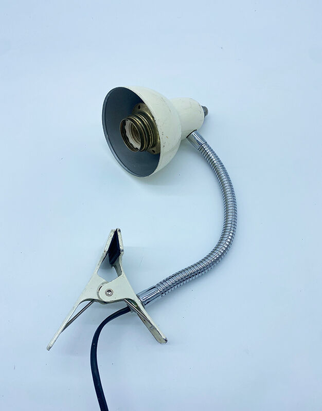 Clip-on lamp