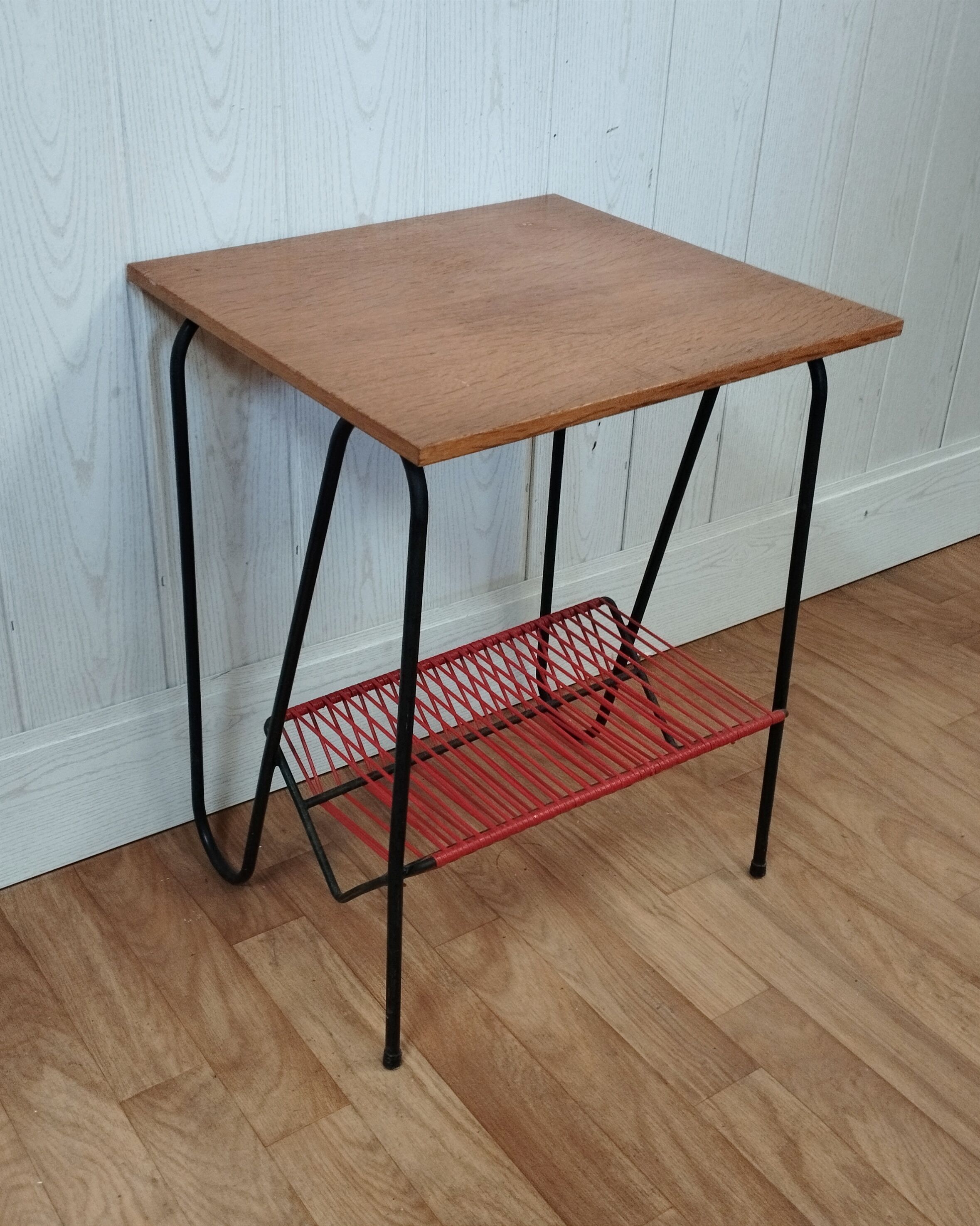 Side table turntable vinyl record holder