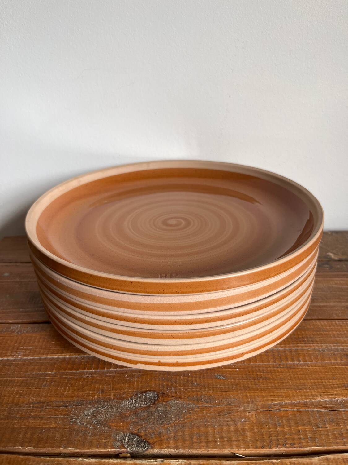 6 assiettes plates en grès