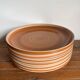 6 assiettes plates en grès
